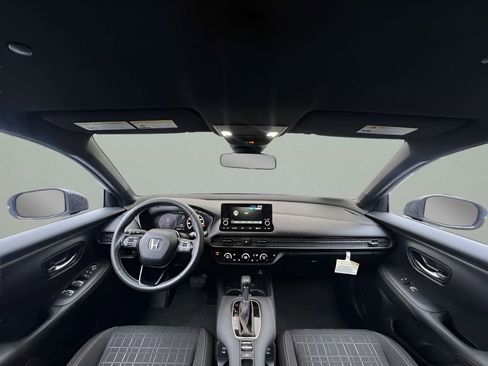 Used 2024 Honda HR-V Sport image 23