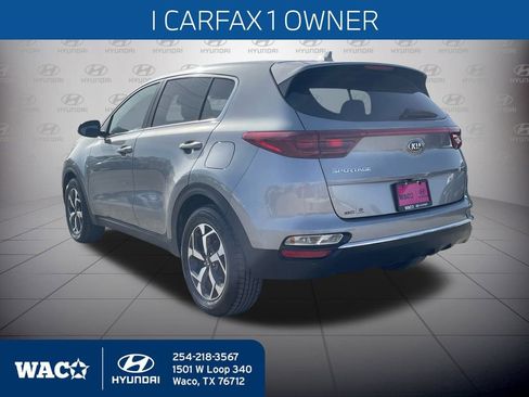 Used 2022 Kia Sportage LX image 11