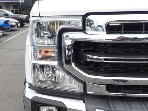 Used 2022 Ford F250 Lariat w/ Lariat Value Package AWD/4WD image 3