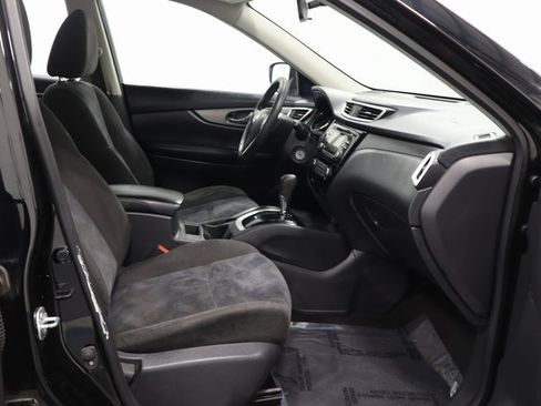 Used 2015 Nissan Rogue S image 14