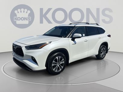 Used 2021 Toyota Highlander XLE