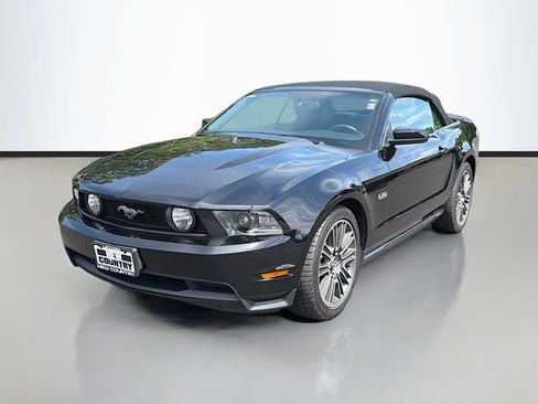 Used 2011 Ford Mustang GT Premium w/ Electronics Pkg RWD image 3