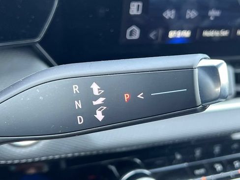 Used 2026 Chevrolet Equinox LT AWD/4WD image 18