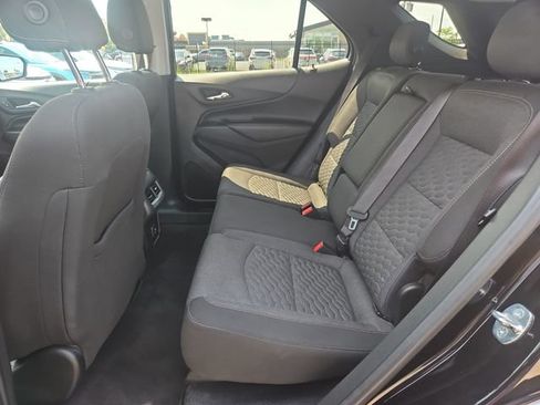 Used 2020 Chevrolet Equinox LT w/ Driver Convenience Package AWD/4WD image 25