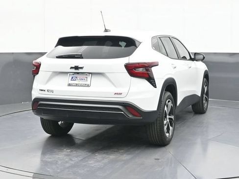 New 2026 Chevrolet Trax RS w/ Driver Confidence Package FWD image 9