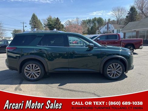 Used 2023 Nissan Pathfinder SL w/ SL Premium Package image 6