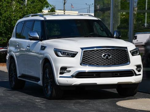 Certified 2024 INFINITI QX80 Sensory w/ Cargo Package AWD/4WD image 6