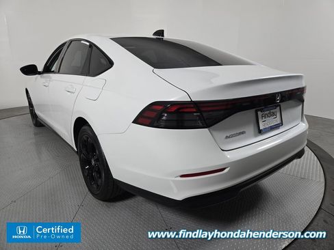 Certified 2025 Honda Accord SE image 4