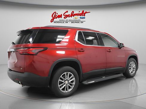 Used 2023 Chevrolet Traverse LT image 6