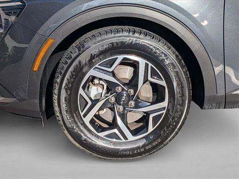 Used 2024 Kia Sportage LX image 10