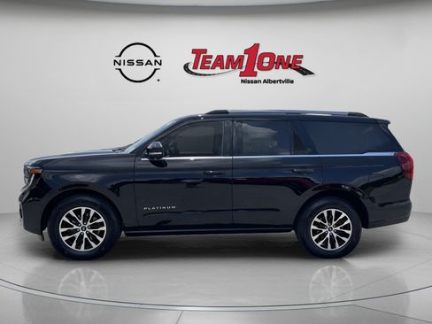 Used 2025 Ford Expedition Platinum AWD/4WD image 5