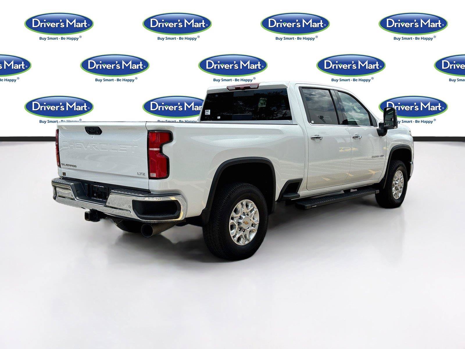 Used 2025 Chevrolet Silverado 2500 LTZ w/ LTZ Plus Package AWD/4WD image 7