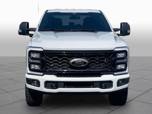 Used 2026 Ford F250 XLT w/ XLT Premium Package AWD/4WD image 4