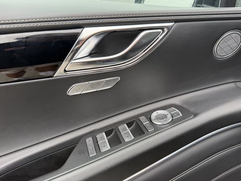 Used 2025 Genesis GV80 2.5T Standard AWD/4WD image 11
