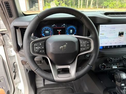 New 2026 Ford Bronco Badlands AWD/4WD image 23