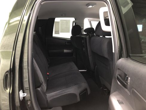 Used 2012 Toyota Tundra 4x4 Double Cab w/ Tow Pkg image 9