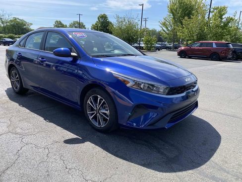 Used 2023 Kia Forte LXS FWD image 7
