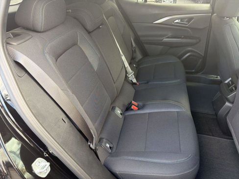 New 2026 Chevrolet Equinox EV LT image 27