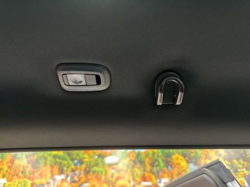 Used 2024 RAM 1500 Limited image 44