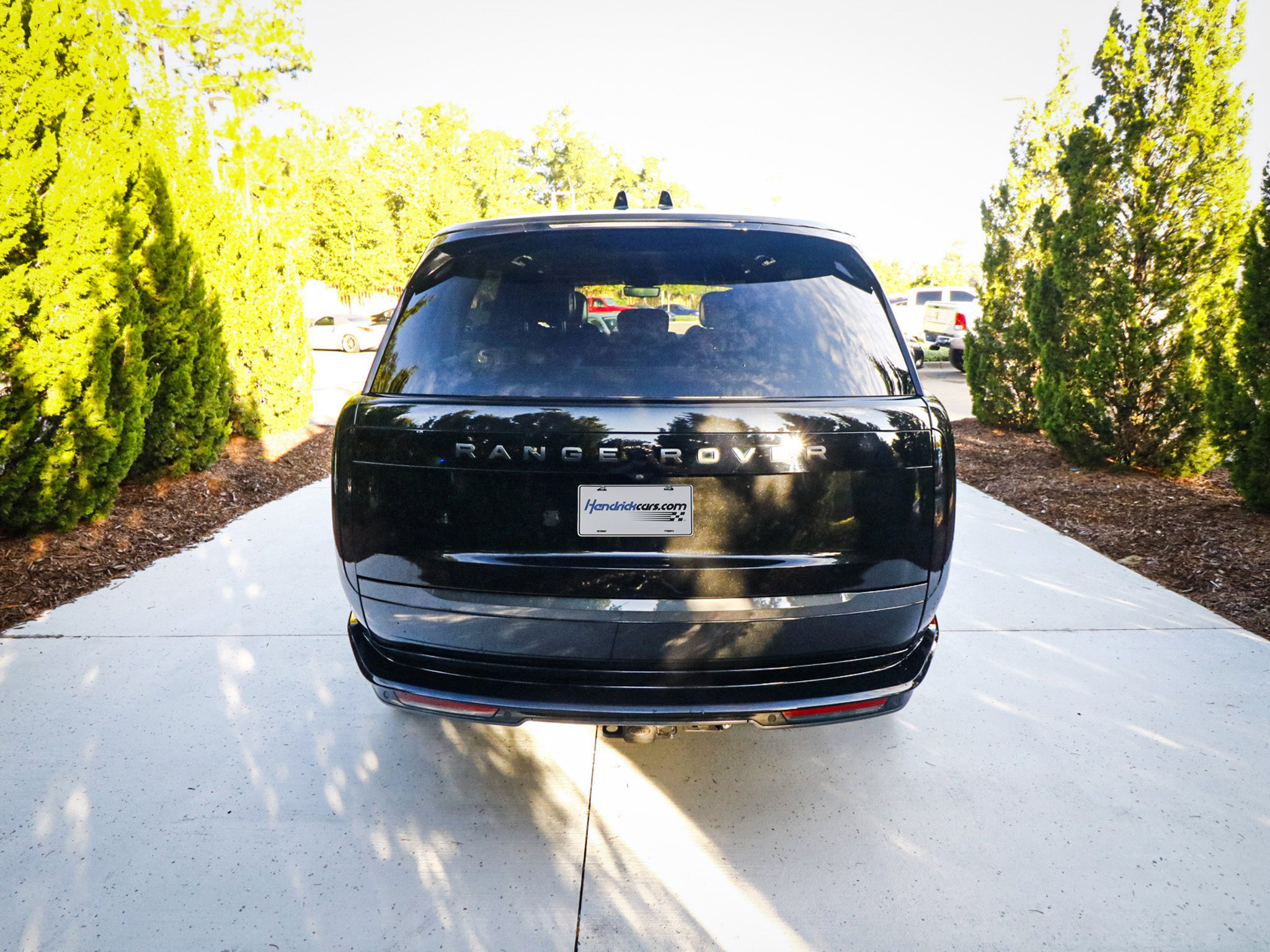 Used 2026 Land Rover Range Rover Long Wheelbase SE AWD/4WD image 9
