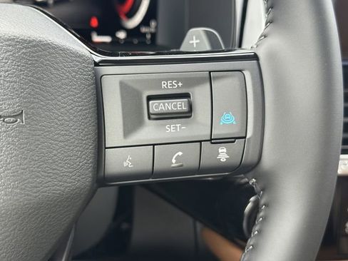 New 2026 Nissan Pathfinder Platinum image 22