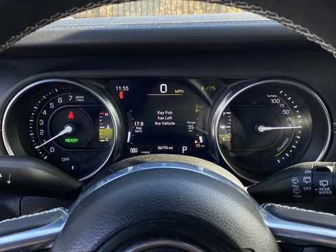 Used 2023 Jeep Wrangler Unlimited Sahara w/ Safety Group image 14