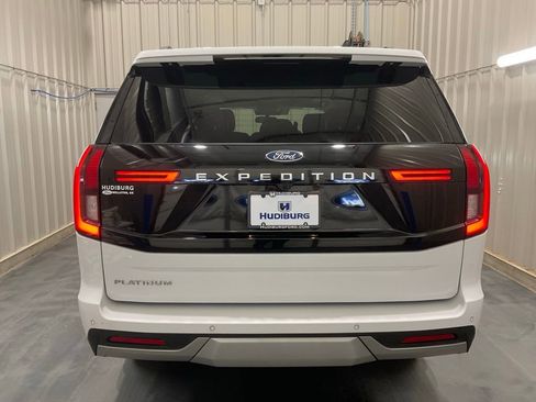 Used 2025 Ford Expedition Platinum w/ Platinum Ultimate Package image 24