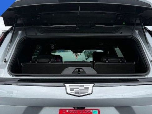 Used 2023 Cadillac Escalade Sport Platinum w/ LPO, ONYX Package image 23