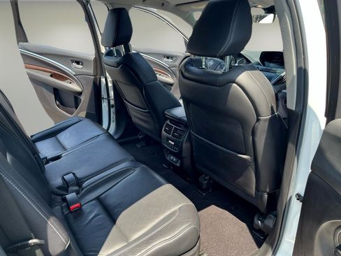 Used 2020 Acura MDX SH-AWD w/Technology Pkg image 16