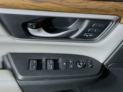 Used 2020 Honda CR-V Touring image 25