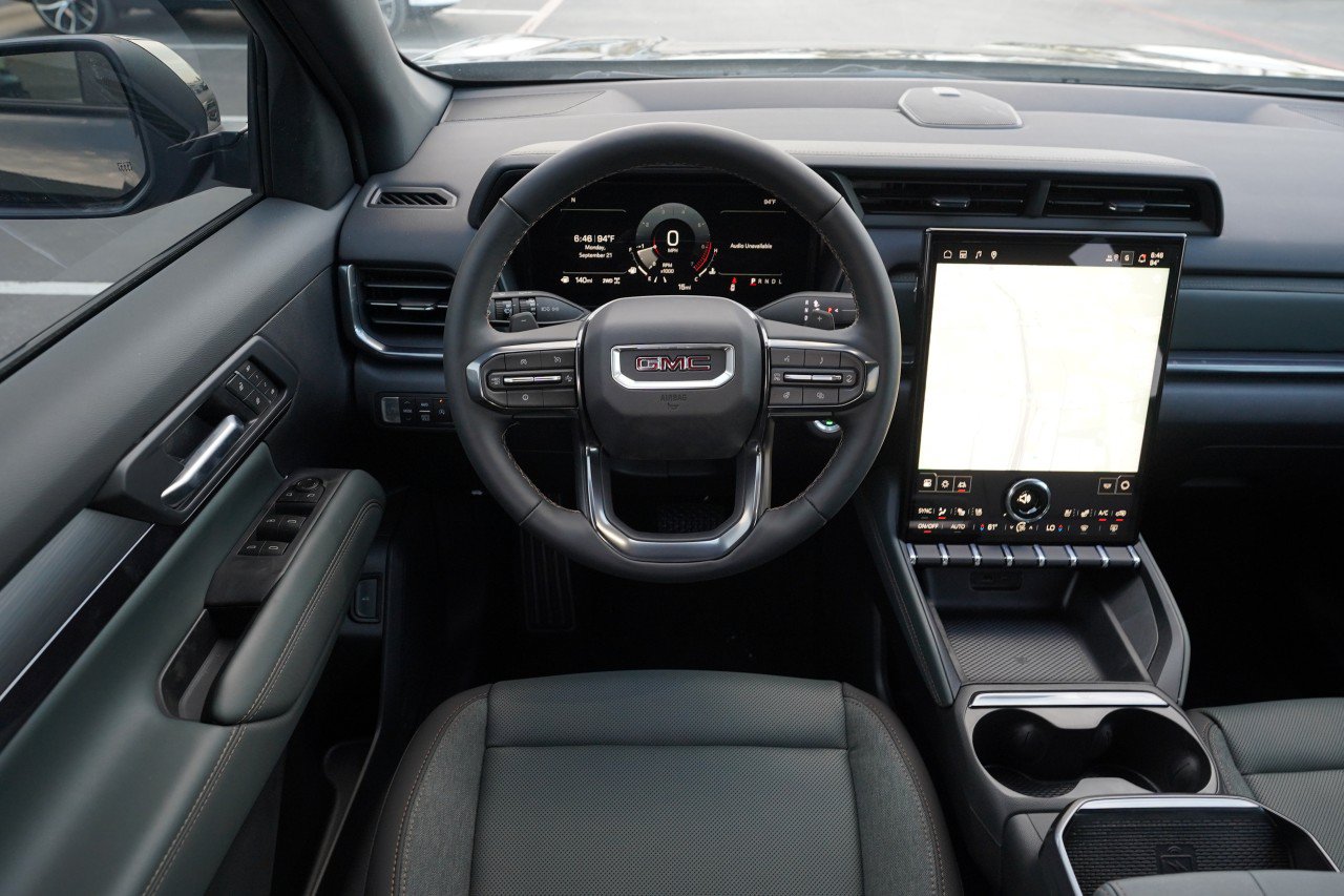 New 2026 GMC Terrain AT4 w/ Convenience Package III AWD/4WD image 18