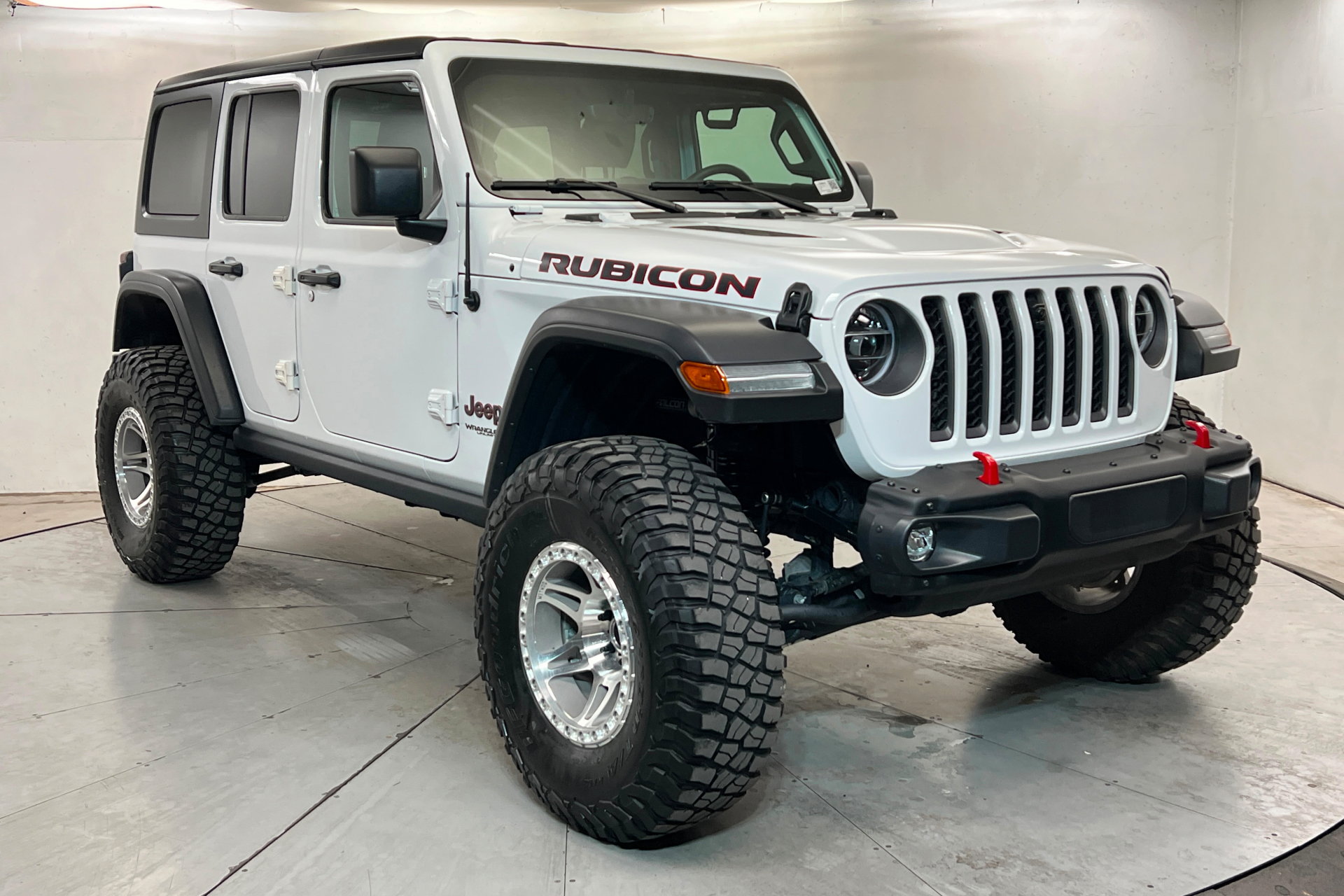 Used 2022 Jeep Wrangler Unlimited Rubicon w/ Steel Bumper Group AWD/4WD image 8
