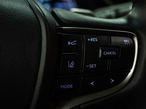 Used 2022 Lexus ES 350 w/ Premium Package FWD image 19