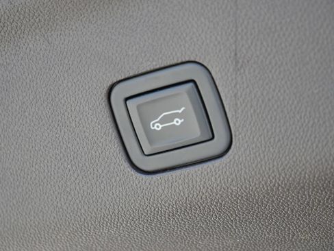 Used 2023 GMC Yukon Denali w/ Max Trailering Package AWD/4WD image 34