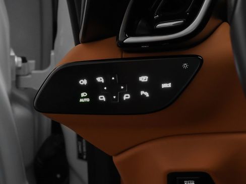 Certified 2024 Ferrari Roma Spider image 46