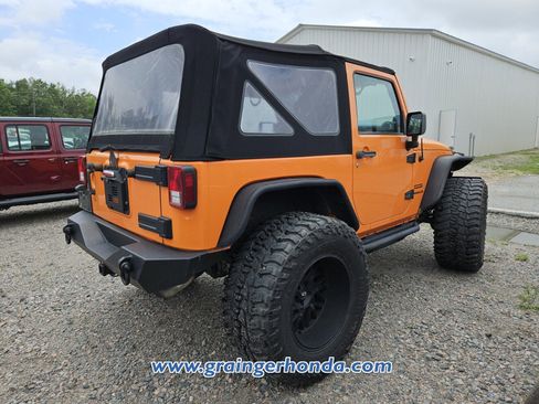 Used 2013 Jeep Wrangler Sport w/ Connectivity Group AWD/4WD image 6