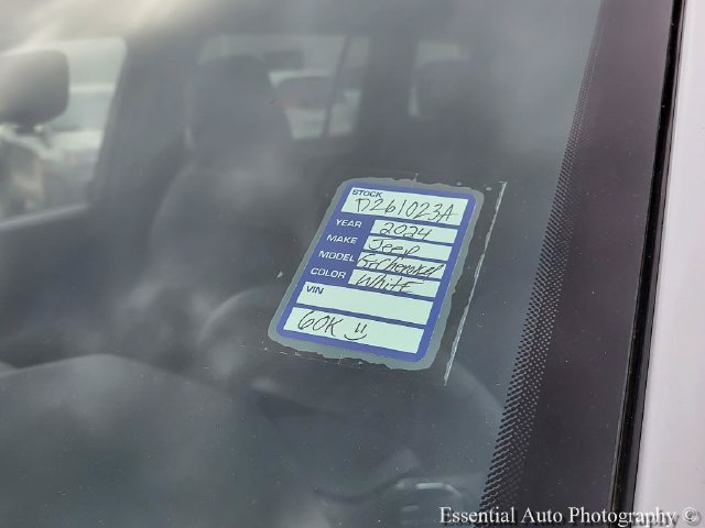Certified 2024 Jeep Grand Cherokee L Altitude AWD/4WD image 36