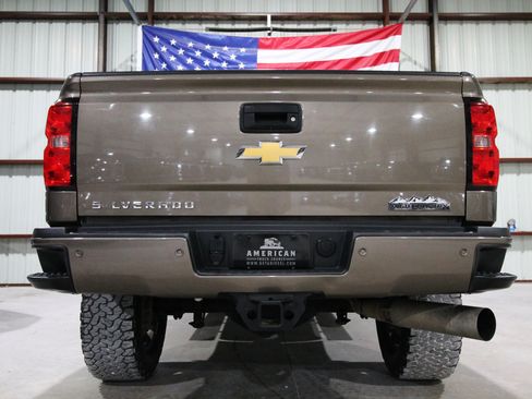 Used 2015 Chevrolet Silverado 2500 High Country AWD/4WD image 9