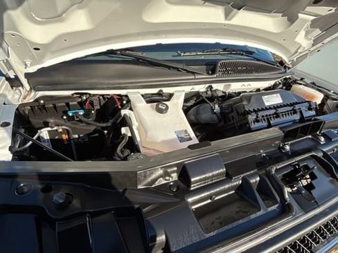 Used 2024 Chevrolet Express 3500 LT w/ LT Preferred Equipment Group image 28
