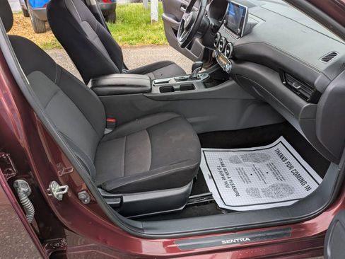 Used 2021 Nissan Sentra SV FWD image 32