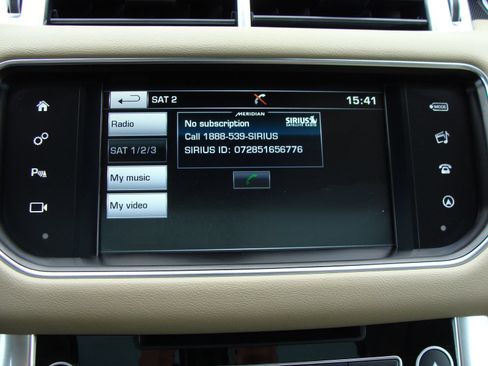 Used 2016 Land Rover Range Rover Sport HSE AWD/4WD image 17