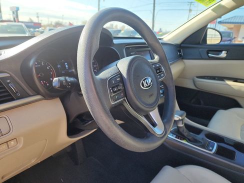 Used 2016 Kia Optima LX image 12
