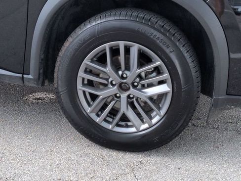 Used 2024 Nissan Rogue S FWD image 11