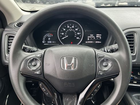 Used 2022 Honda HR-V EX image 16