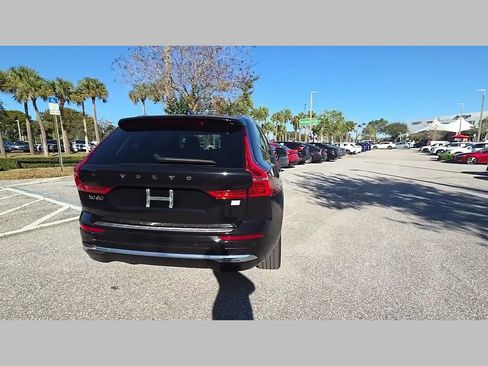 Used 2022 Volvo XC60 T8 Inscription Expression w/ Advanced Package image 41