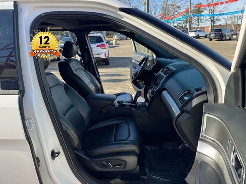 Used 2017 Ford Explorer XLT w/ Equipment Group 202A image 21