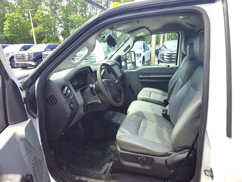 Used 2014 Ford F350 XL RWD image 2