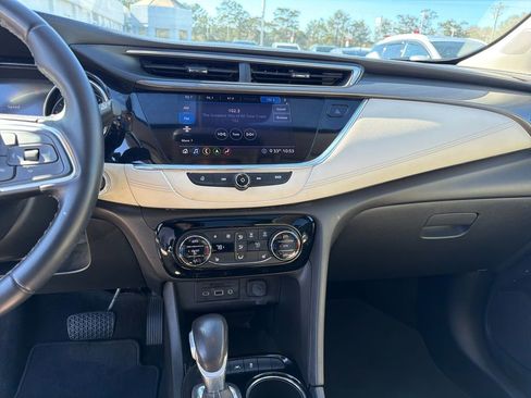 Used 2020 Buick Encore GX Select w/ Experience Buick Package image 18