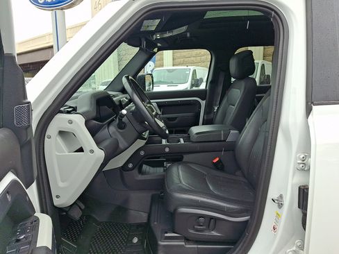 Used 2022 Land Rover Defender 110 X-Dynamic HSE AWD/4WD image 11