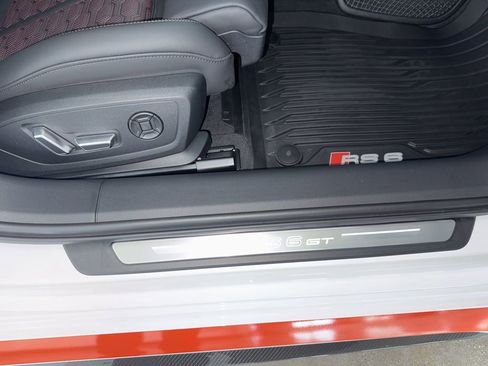 Used 2025 Audi RS 6 performance image 20
